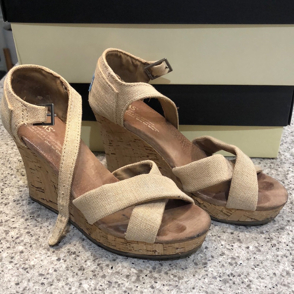 Toms Women's Tan Wedge Sandals